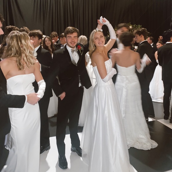 Selling white ballgown! - Picture 3 of 3